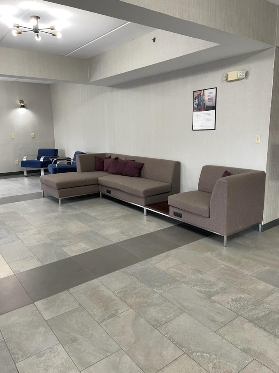 Wingate By Wyndham Grove Hotel 2*