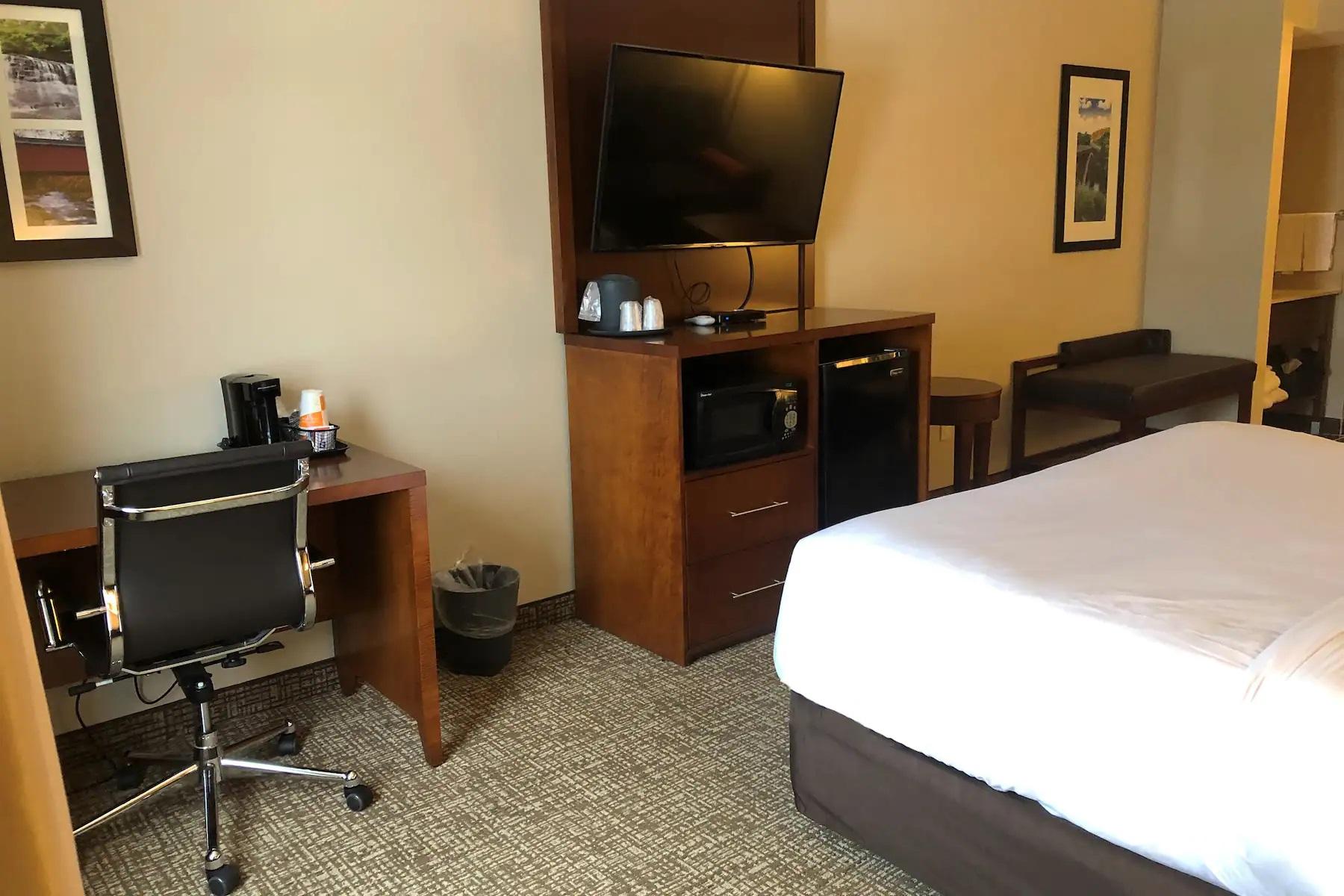 Wingate By Wyndham Grove Hotel 2*
