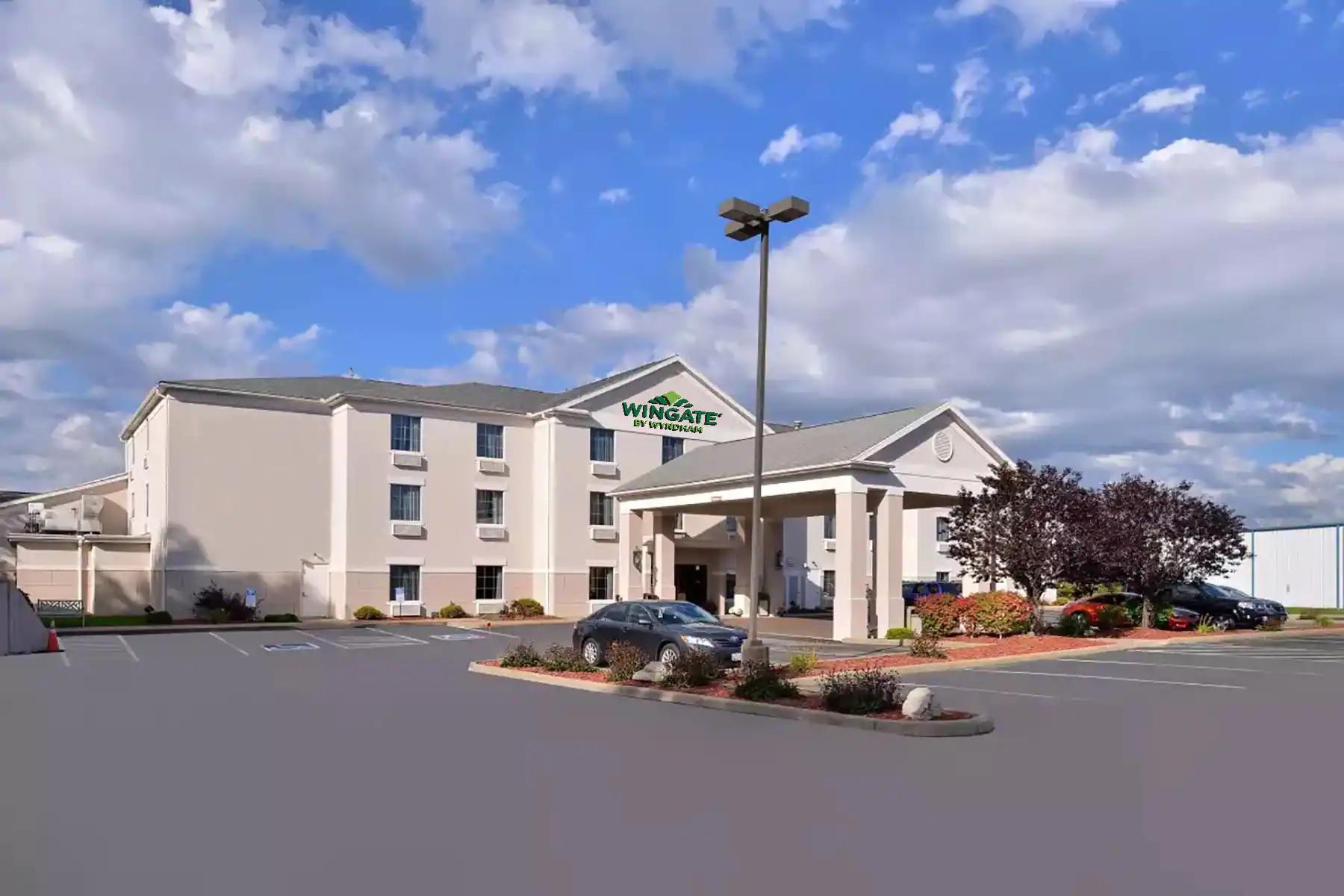 Hotel Wingate By Wyndham Grove 2*