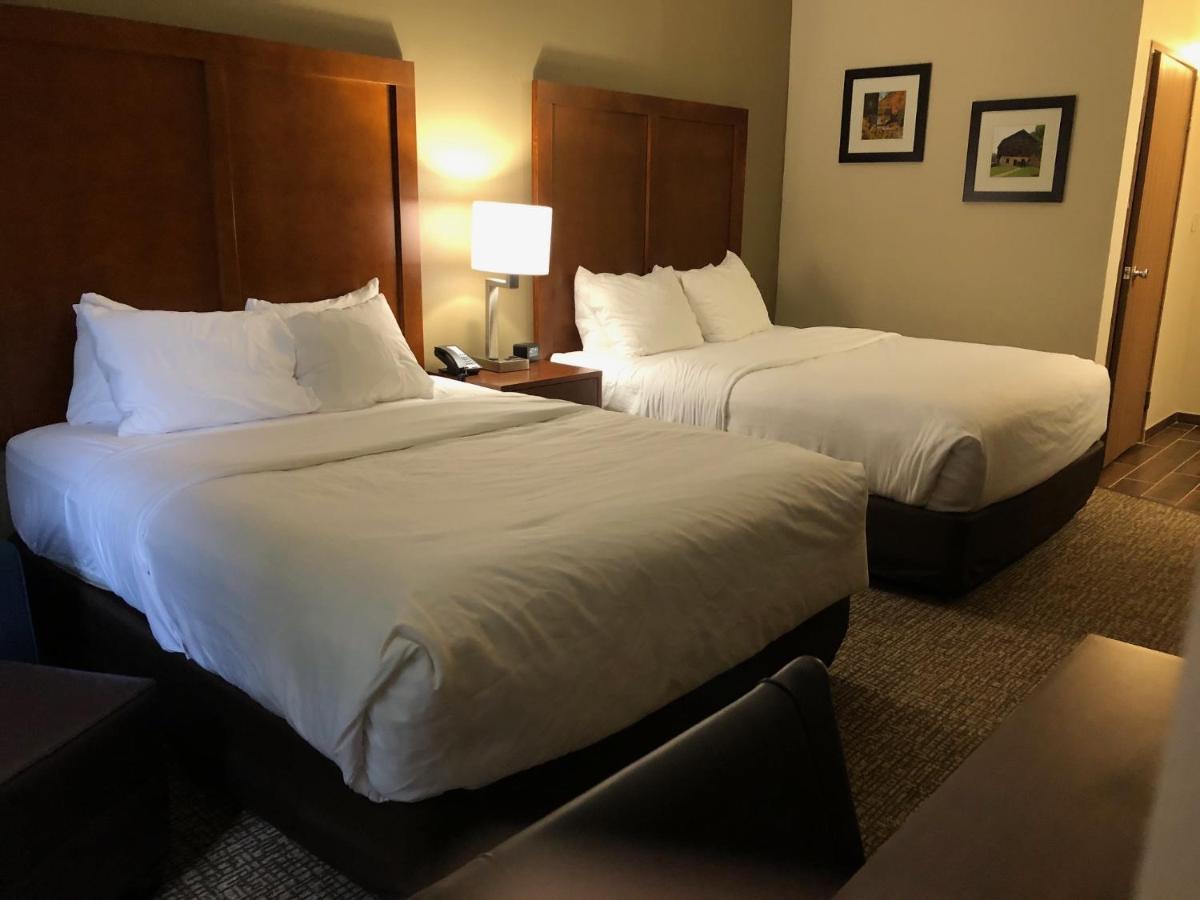 Wingate By Wyndham Grove Hotel 2*