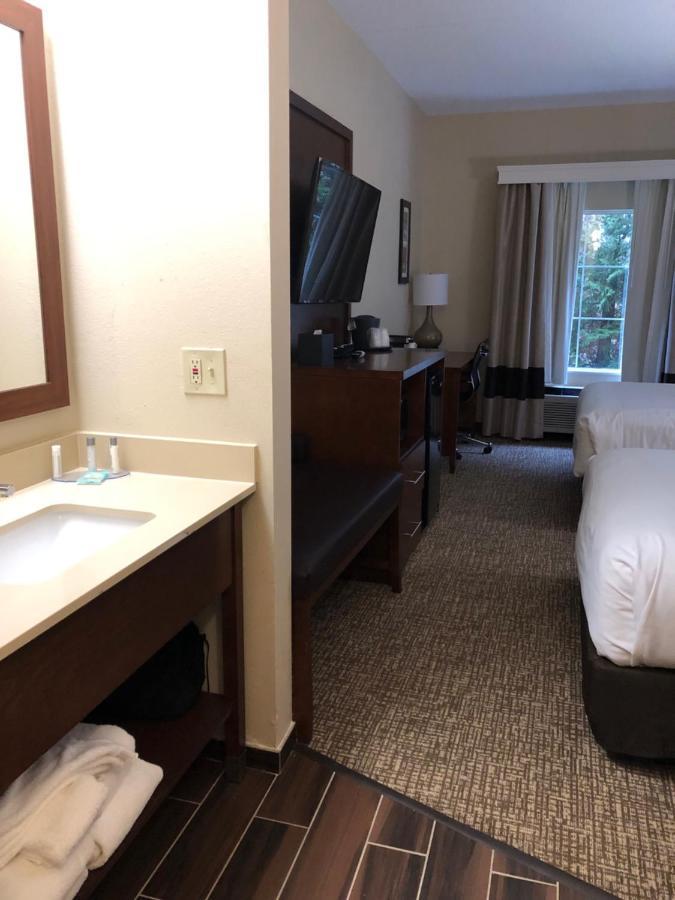 Wingate By Wyndham Grove Hotel Grove City