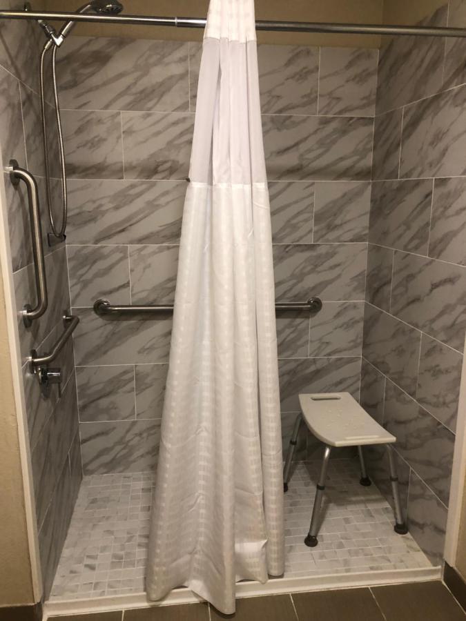 Hotel Wingate By Wyndham Grove 2*
