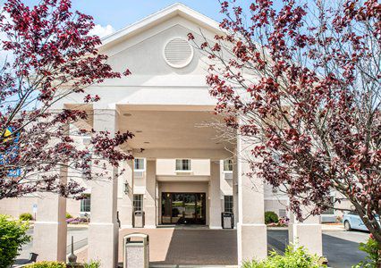 Wingate By Wyndham Grove 2* Grove City